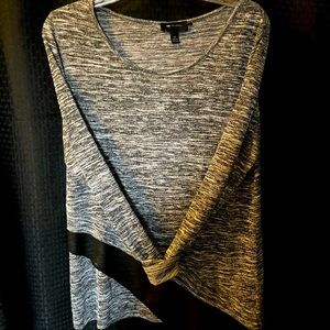 Women's Heathered Gray Layered Asymmetric Top Sz M